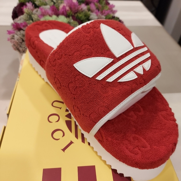 Gucci x Adidas Slides - Picture 4 of 8